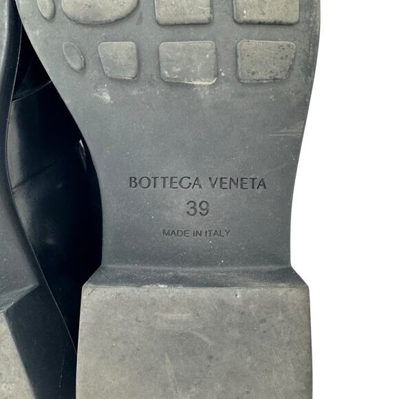 Bottega Veneta Leather Loafer main image 10